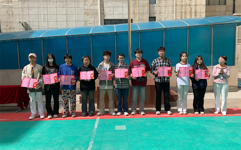 雲亭辅导学校2023—2024学年度甘肃省第二次高考诊断考试表彰大会